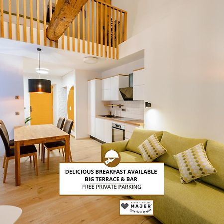 Resort Village Majer Gradac Exteriör bild