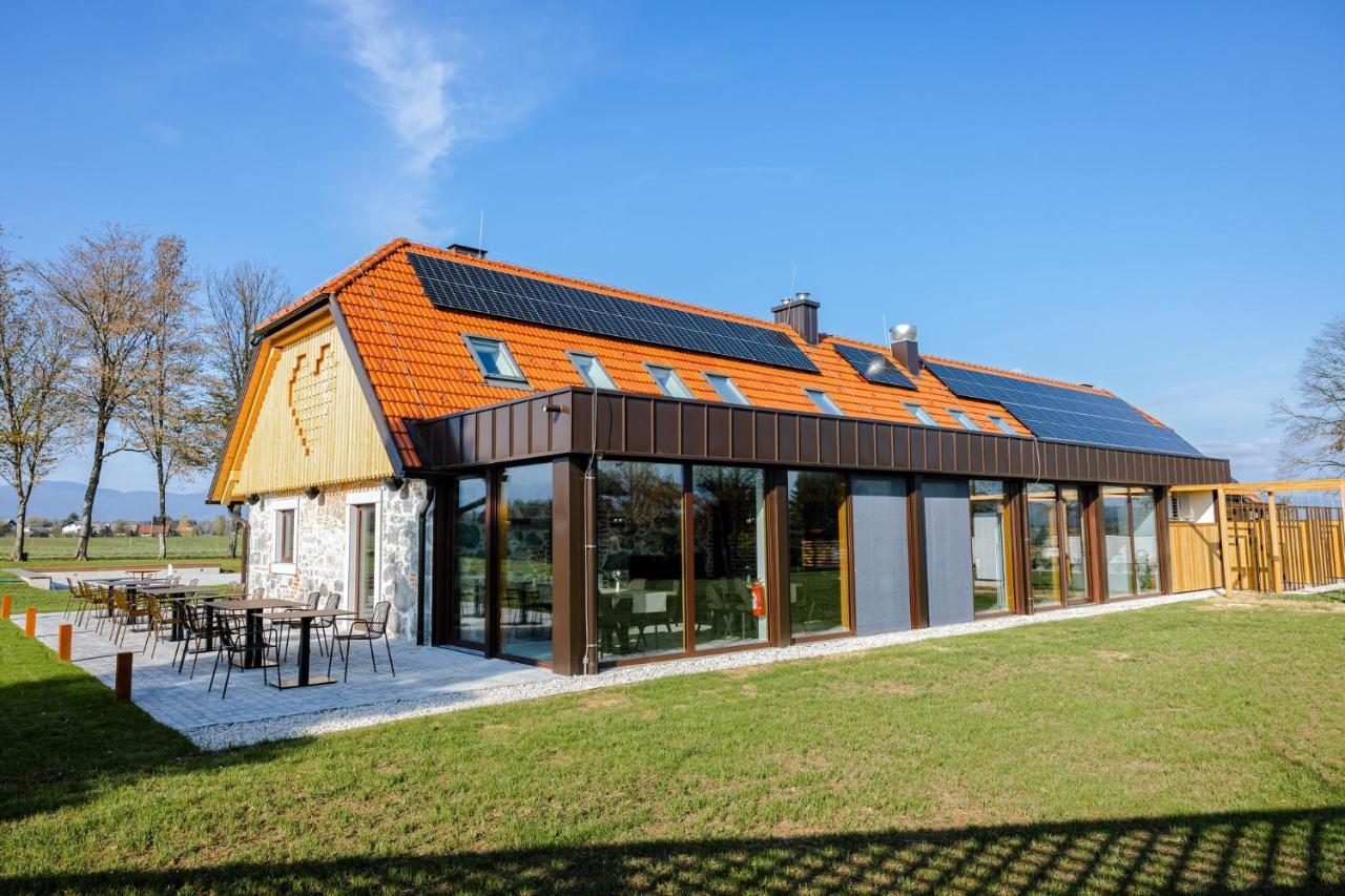 Resort Village Majer Gradac Exteriör bild