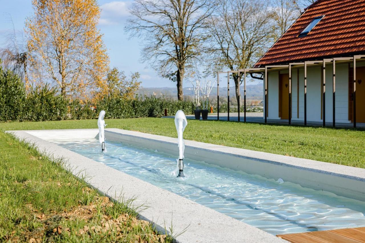 Resort Village Majer Gradac Exteriör bild